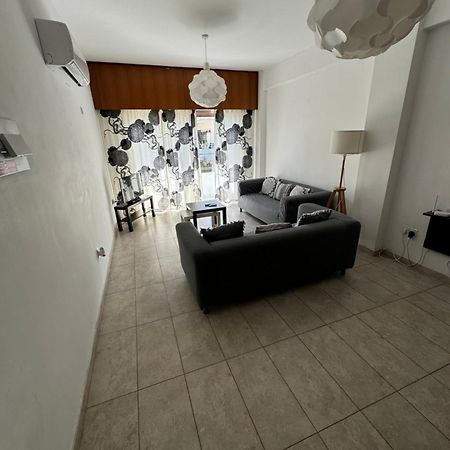 Milky Apartment Limassol Ngoại thất bức ảnh